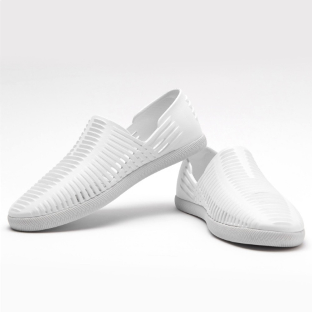 People white plastic slip on